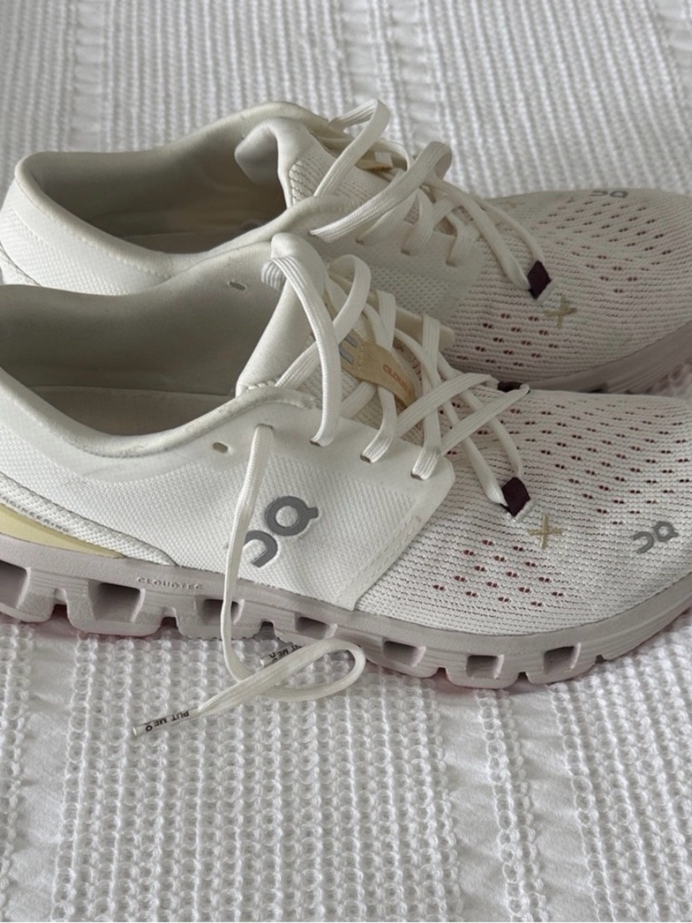 On Running Women's Cream and Gray Sneakers - sz 8